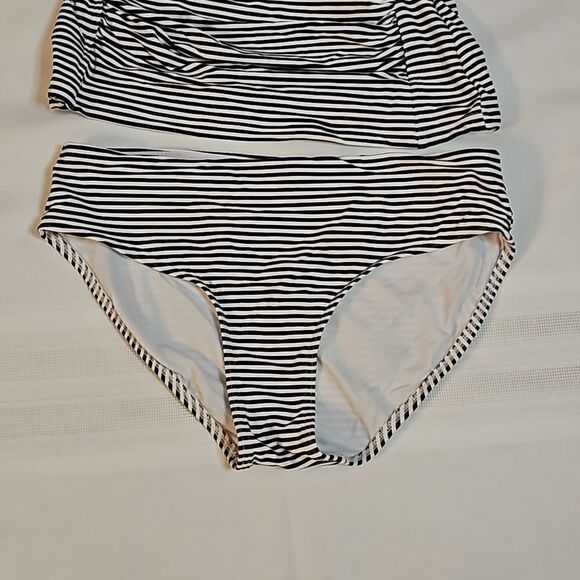 Bond-eye Australia Black & white striped 2 piece Tankini size 4 - Picture 4 of 12